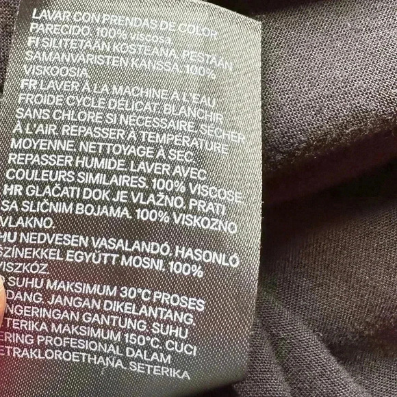 H&M Black Shift Dress 3/4 sleeves with bows knee length
Women's 8 - Picture 7 of 7